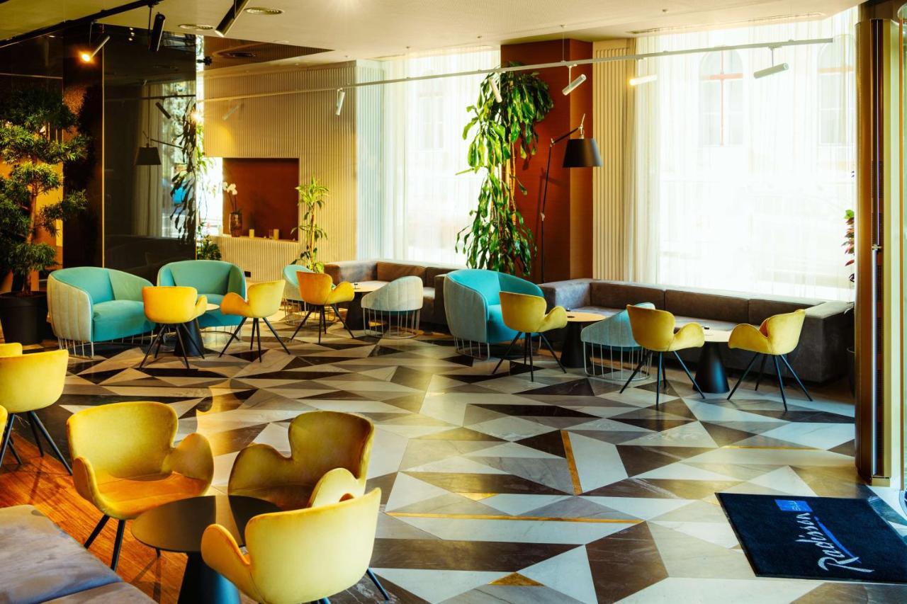Radisson Blu Aurum Hotel, Brašov Exteriér fotografie Lobby