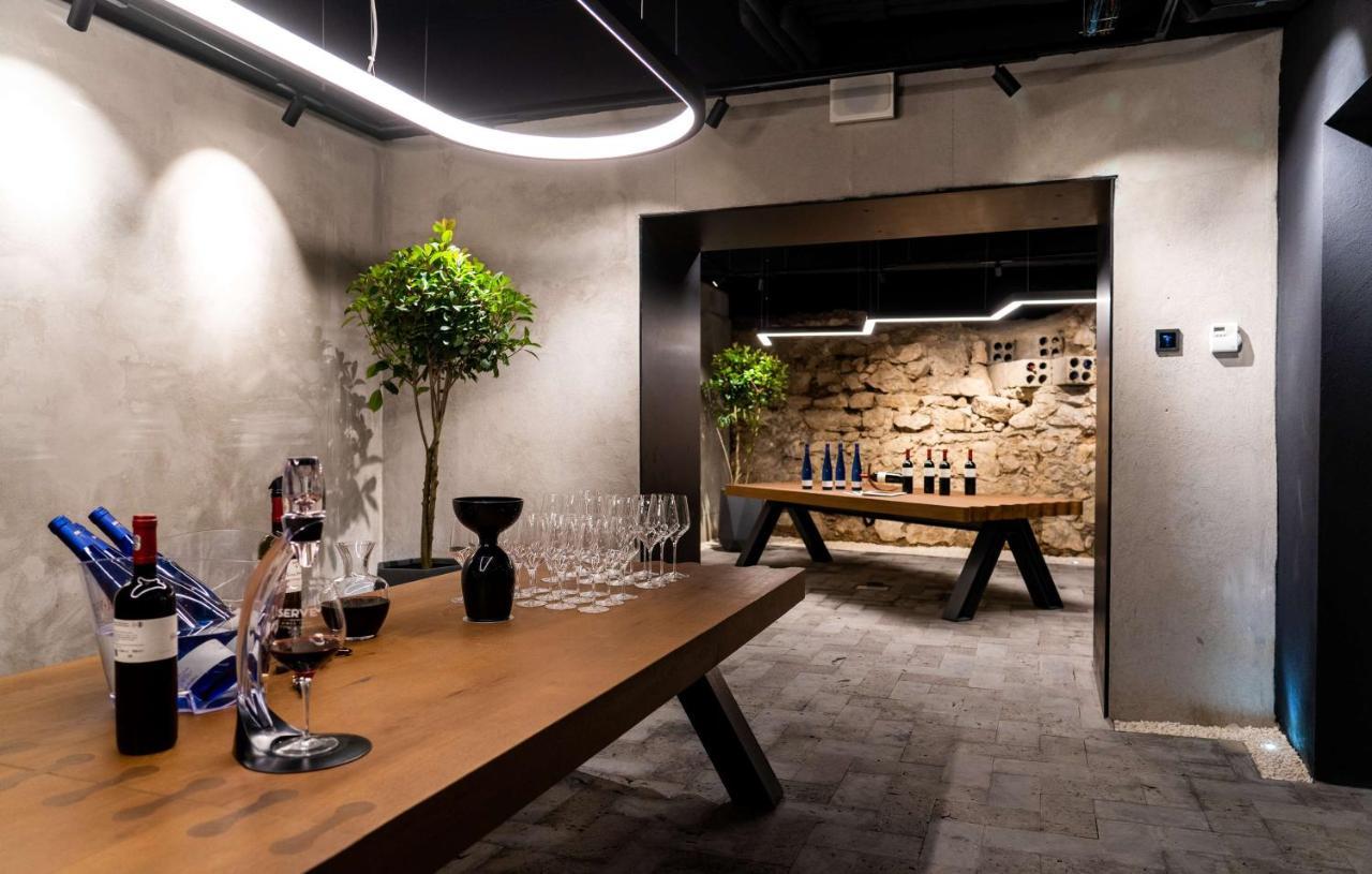 Radisson Blu Aurum Hotel, Brašov Exteriér fotografie Wine tasting room at the winery